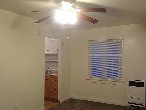 3rd image of 133 S 11th St