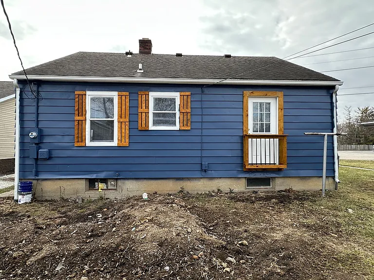 1404 W Bethel Ave — Photo 33
