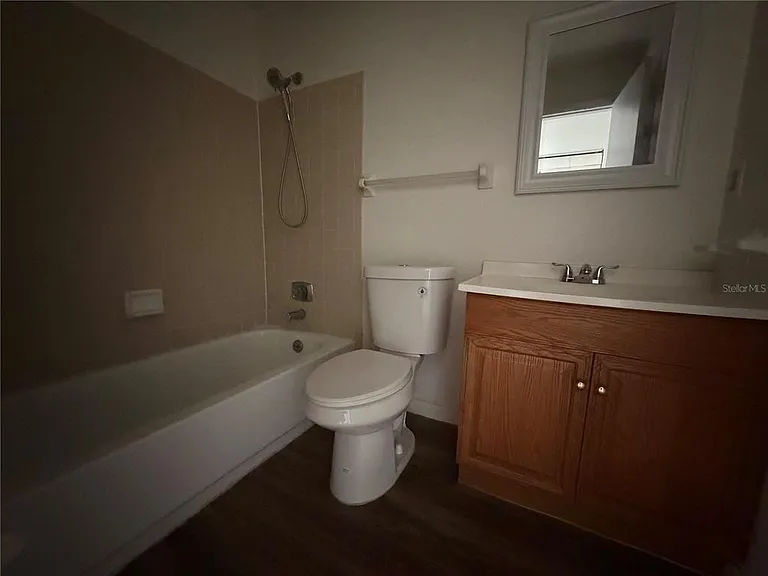 3924 SW 26th Dr #5 — Photo 7