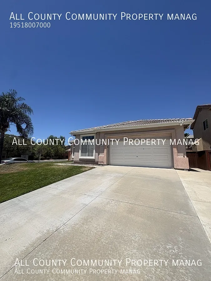 House for rent in Murrieta — Photo 2