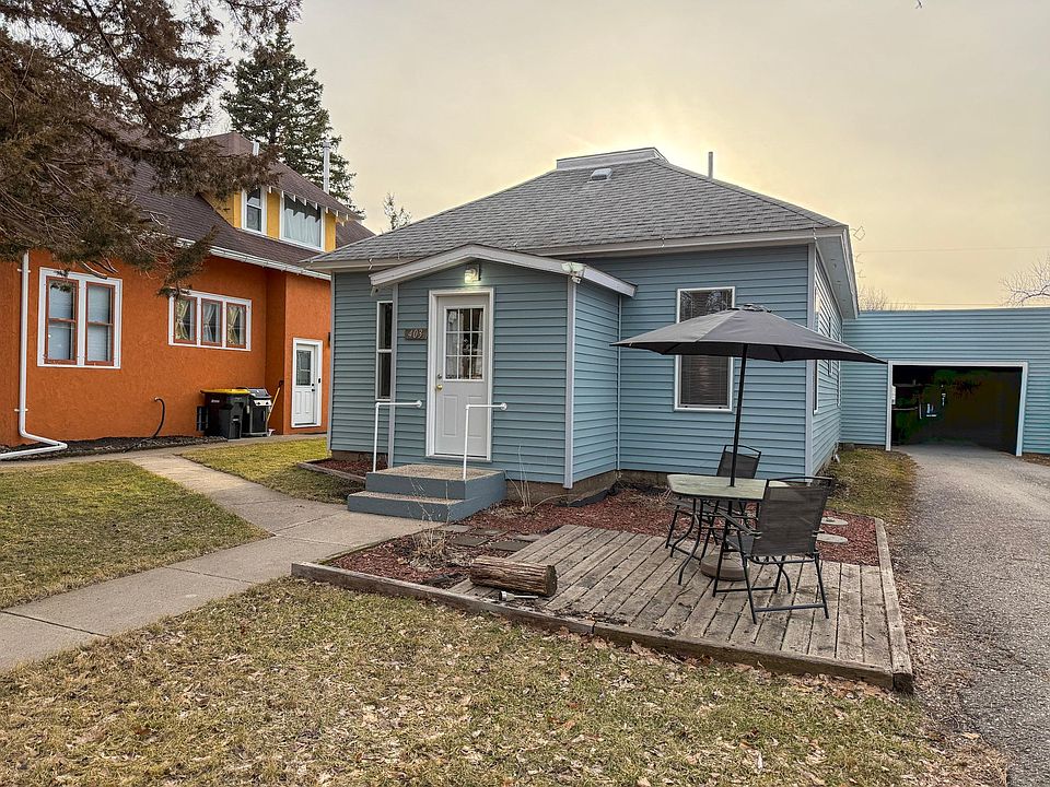 1st image of 403 4th St
