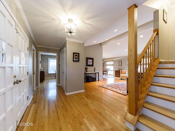 2nd image of 1517 E Fleming Dr N