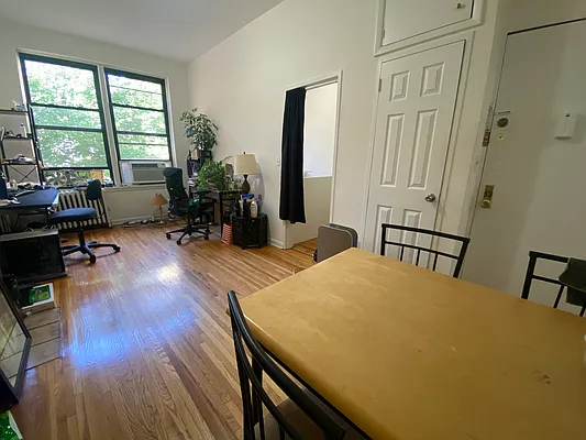 Rented by Compass | media 17