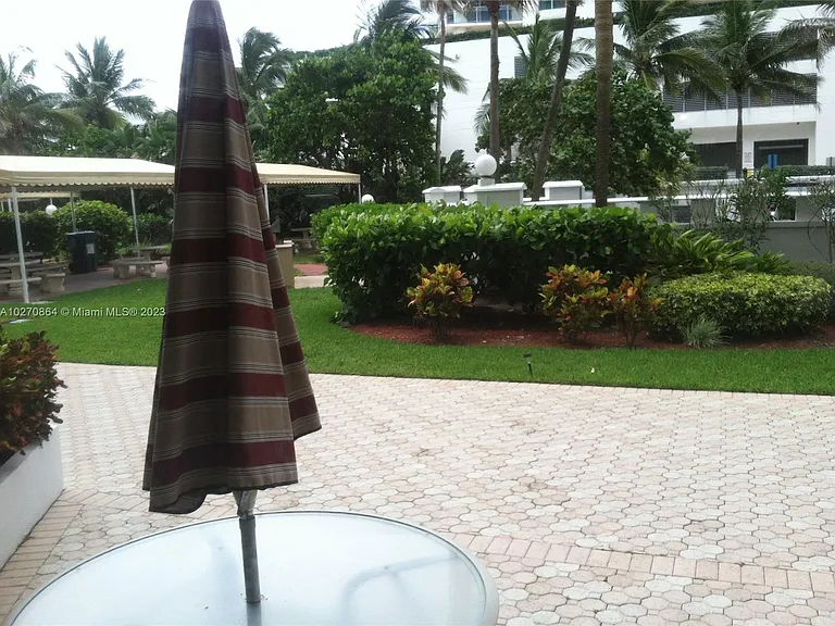3505 S Ocean Dr #104 — Photo 9