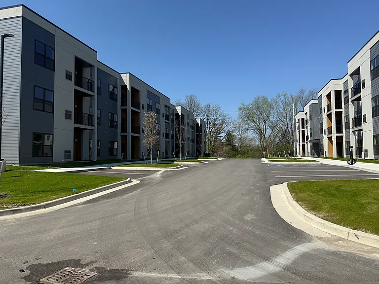 2645 Burton Rd #101 — Photo 26