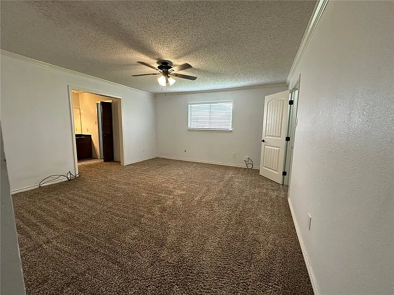 3141 Vicksburg St — Photo 11