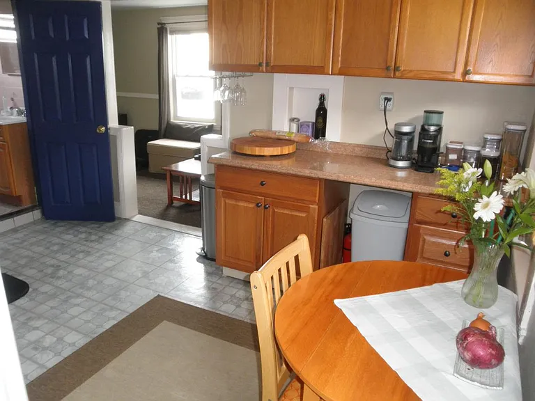 1107 Cambridge St #2 — Photo 6