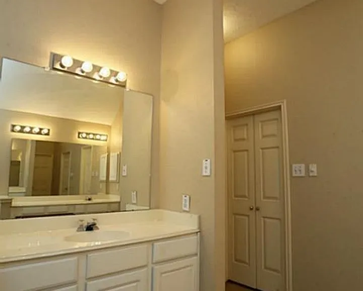 1718 Calmar Dr — Photo 14