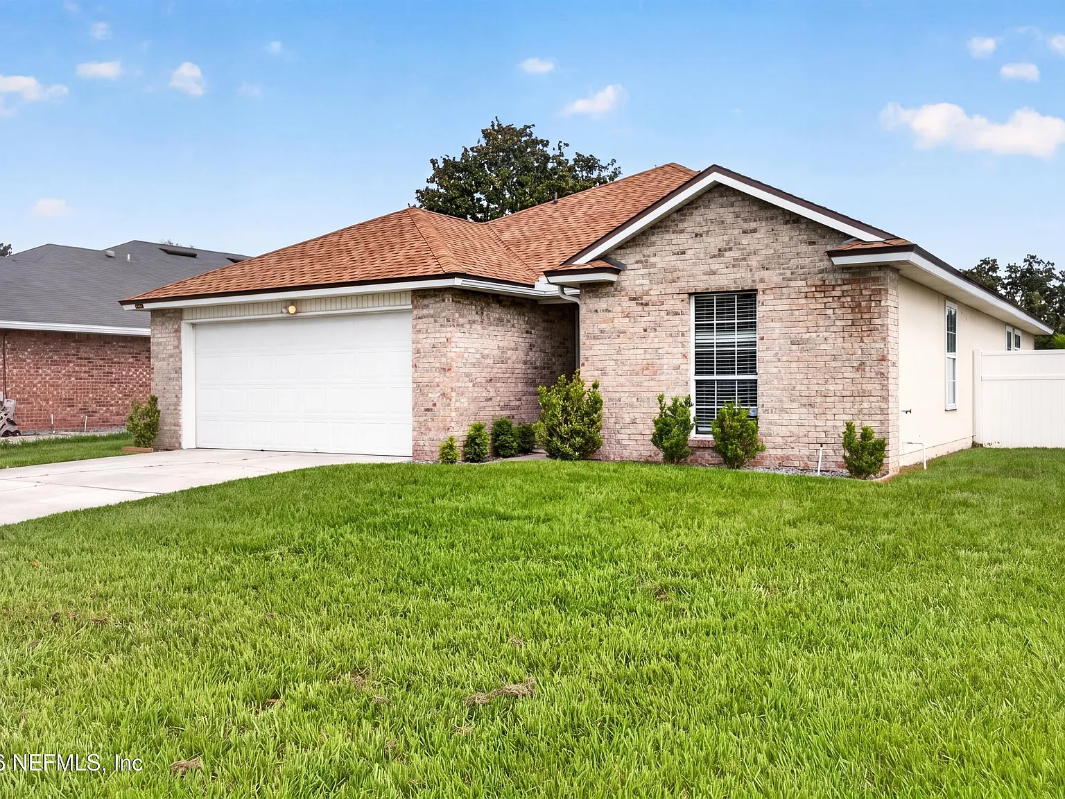 4 bed, 2.0 bath, 1731 sqft, $2,250 — Photo 3
