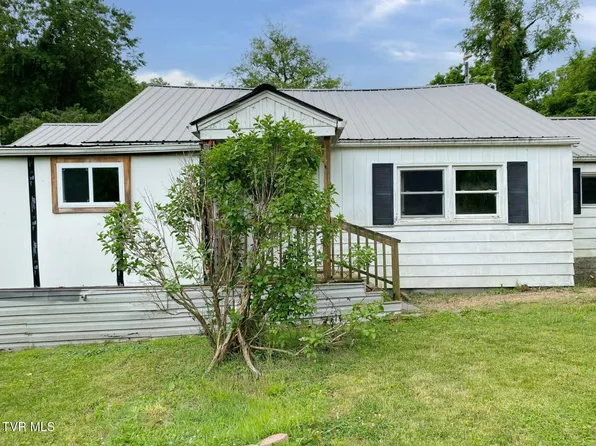 194 Lick Skillet Rd, Saltville, VA 24370