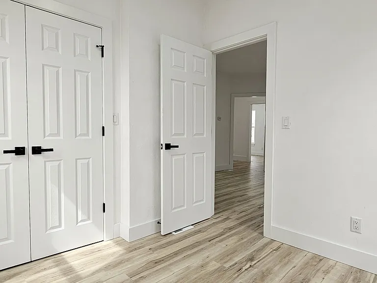 1035 Crosby St #1037 — Photo 5