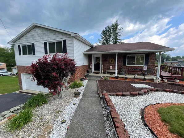 114 Sidney St, Beckley, WV 25801