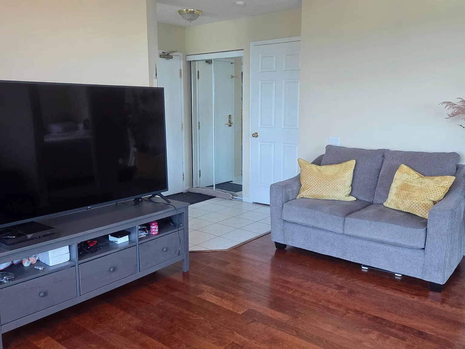 2 bed, $2,800 — Photo 4