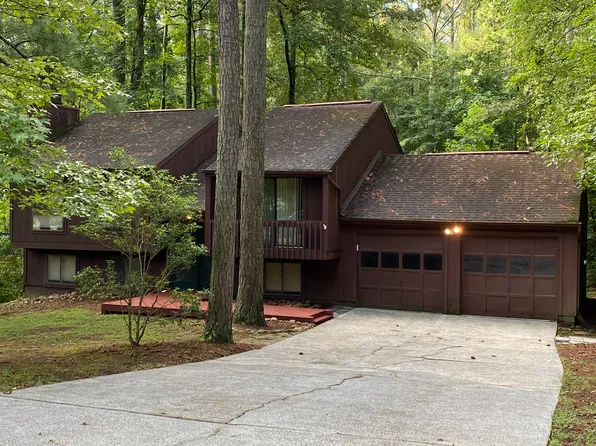2045 N Landing Way, Marietta, GA 30066