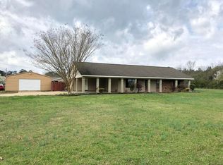 576 Mac Davis Rd, Columbus, MS 39702