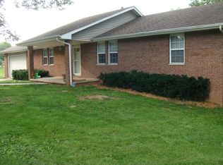 1844 Bruns Ln, Springfield, IL 62707