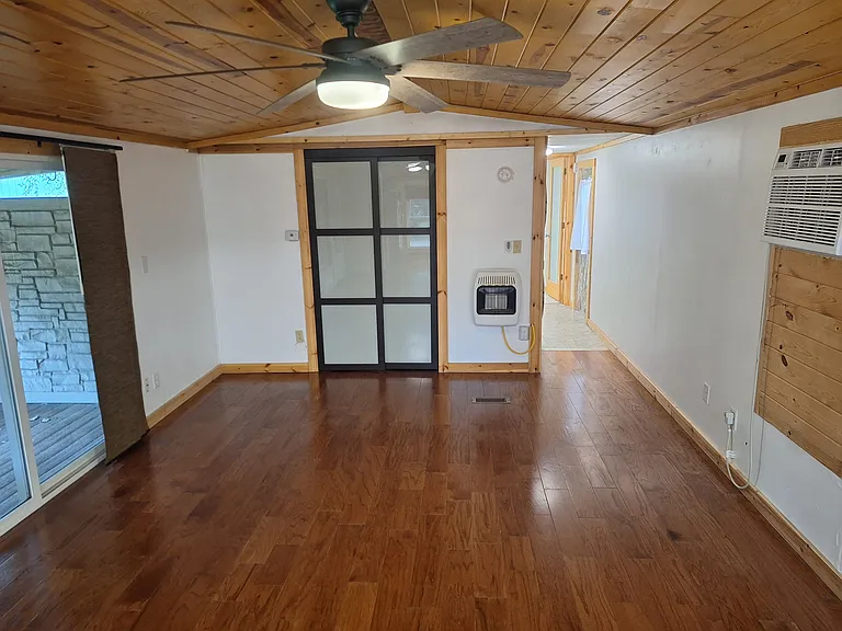 533 County Road 1600 N #13 — Photo 8