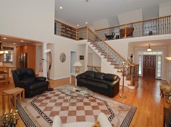 5th image of 8350 Kugler Meadow Ct