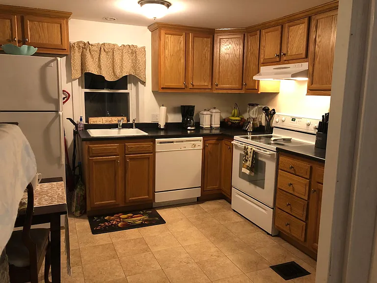 Silver Beech Dr — Photo 5