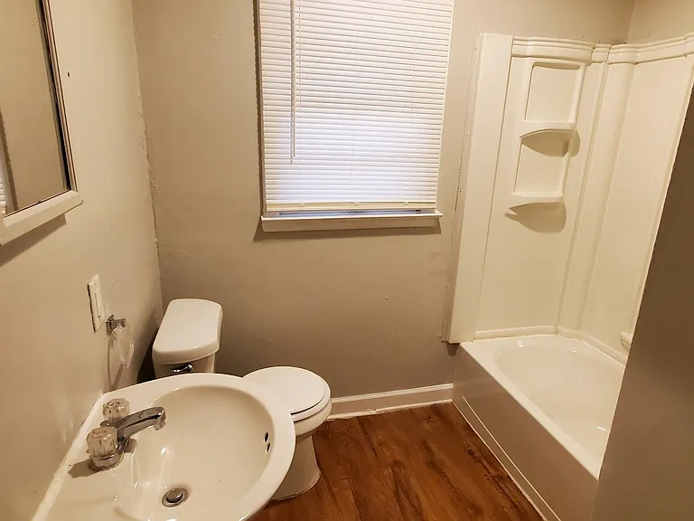 4230 Kildare Dr — Photo 4