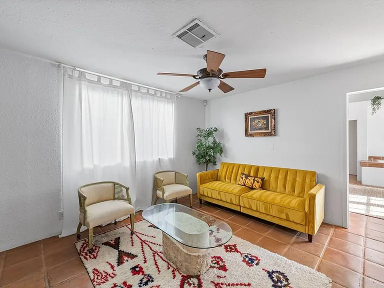 52850 Avenida Herrera — Photo 10