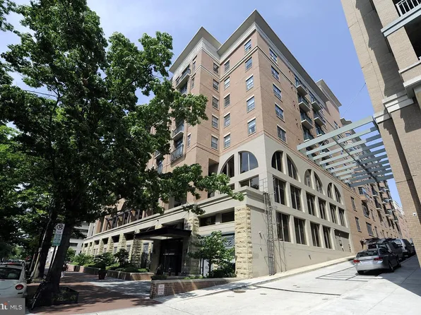 1111 25th St NW APT 302, Washington, DC 20037