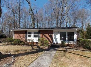 2713 Lilac Rd, Greensboro, NC 27408