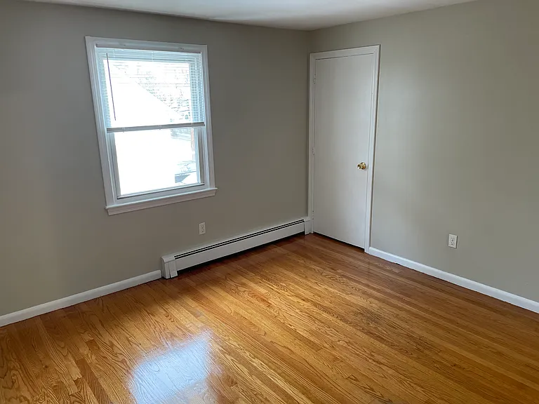 255 Nesmith St #10 — Photo 6