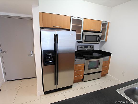 2nd image of 1750 N Bayshore Dr APT 2110