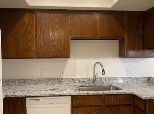 2311 N Grand Ave APT A, Roswell, NM 88201