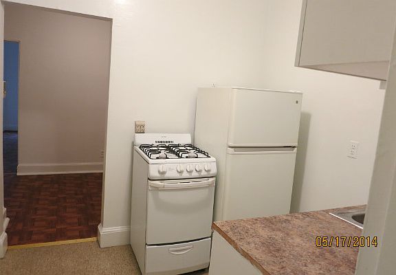 3rd image of 454 W 45th St APT 3FE