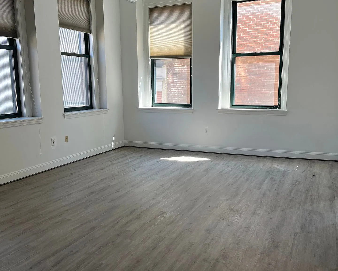 The Charles — Photo 2