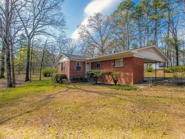 3915 McGee, Benton, AR 72019