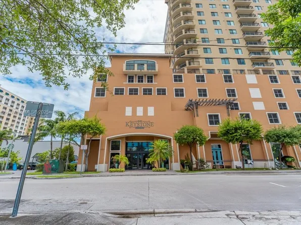 4242 NW 2nd St APT 1601, Miami, FL 33126