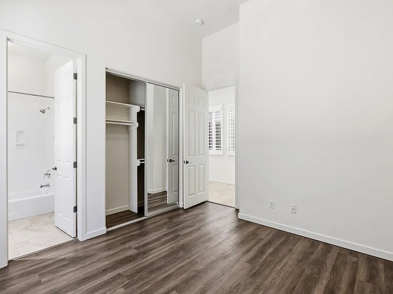 12391 N 145th Way — Photo 48