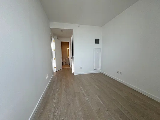 Rented by YouYork Management LLC | media 8