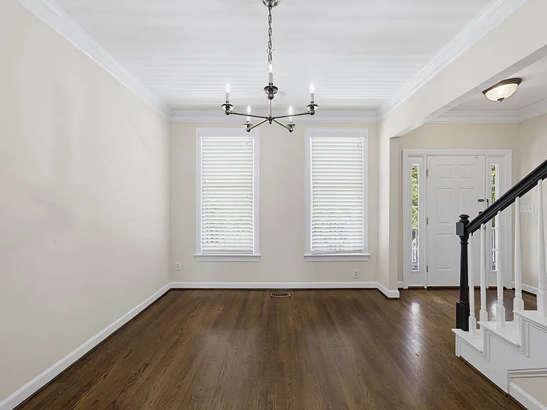 102 Parkside Cir — Photo 8