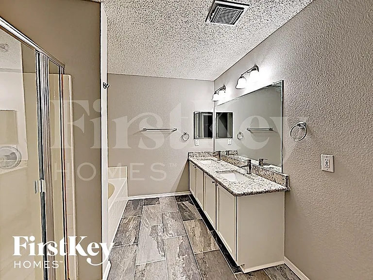 1001 Mazourka Dr — Photo 7