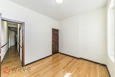 Rented by Wave Real Estate Group