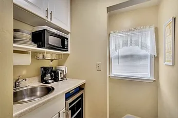 32 Bay St #32 — Photo 7