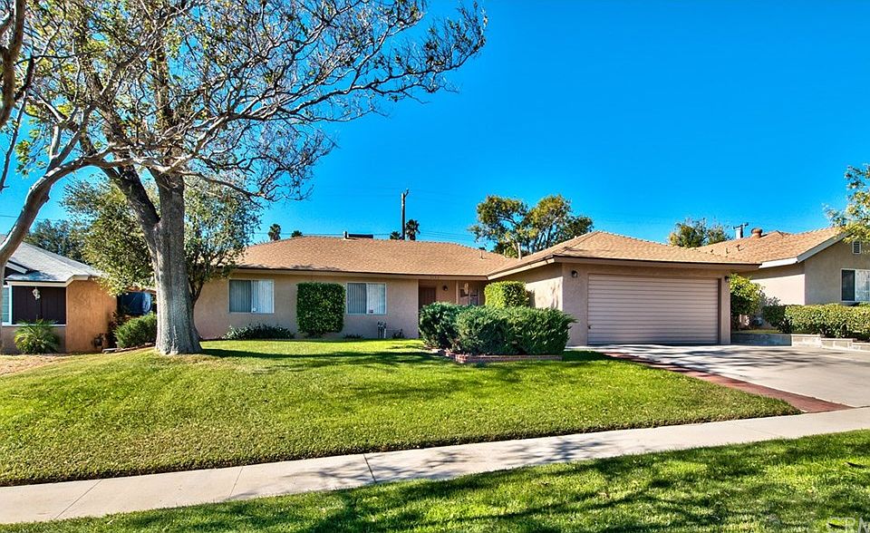 1st image of 3730 Modesto Dr