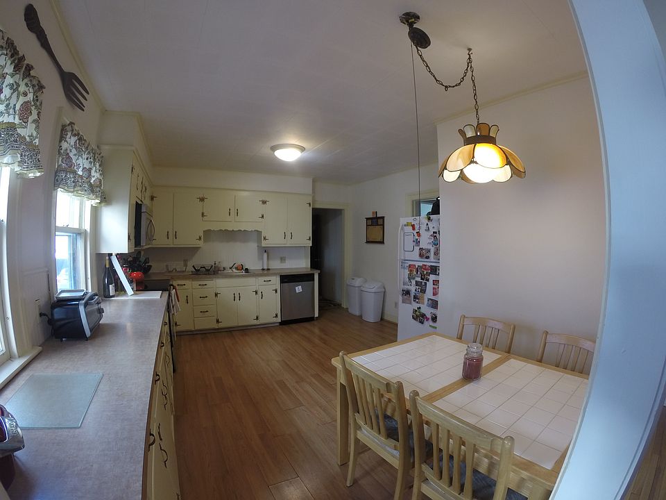 154 Maplewood Ave West Hartford CT 06119 Apartments for Rent Zillow