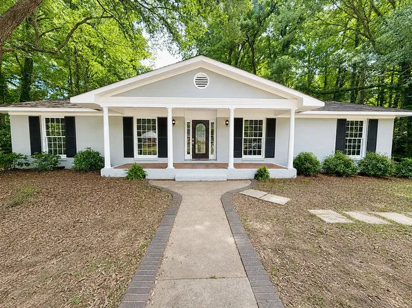 1503 Gwen Mill Dr, Opelika, AL 36801