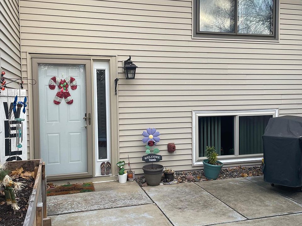 1st image of 5577 E Oberlin Cir