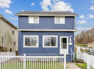 1049 Irwin St, Aliquippa, PA