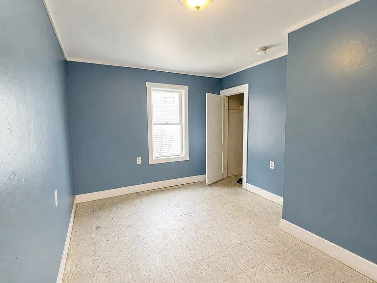 7 West Ln #3C — Photo 3