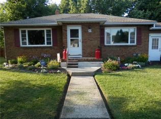 20 Ridge Port Dr, Rochester, NY 14617