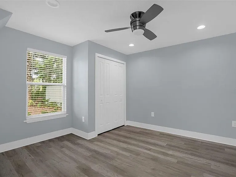 4521 Edgewater Dr #3 — Photo 9