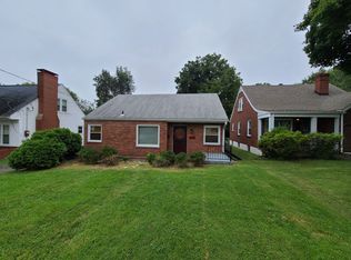 2604 Greenup Rd, Louisville, KY 40217