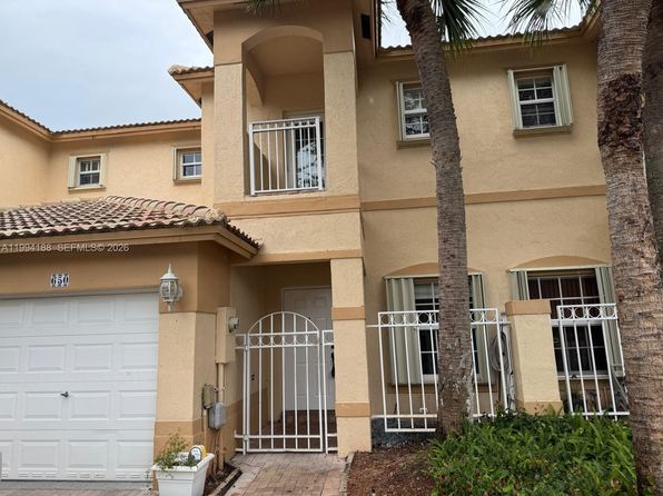 650 NW 170th Ter #650